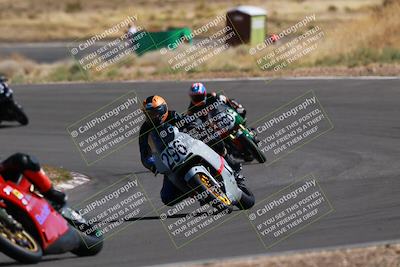 media/Apr-19-2025-AHRMA (Sat) [[3d98ca3309]]/Race/Group 8/Turn 4 part 2/